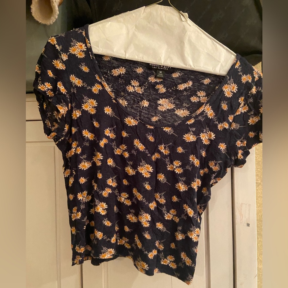 About A Girl top size M